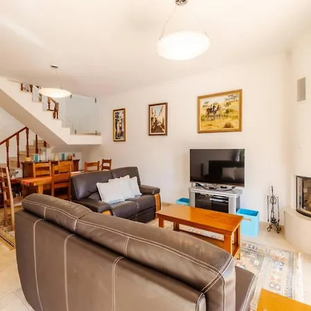 Villa Oceanfront Paradise Vila *